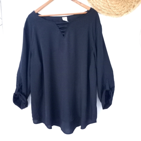 Faded Glory Tops - NWOT Faded Glory Black Crisscross front Roller sleeves Top Sz 3X